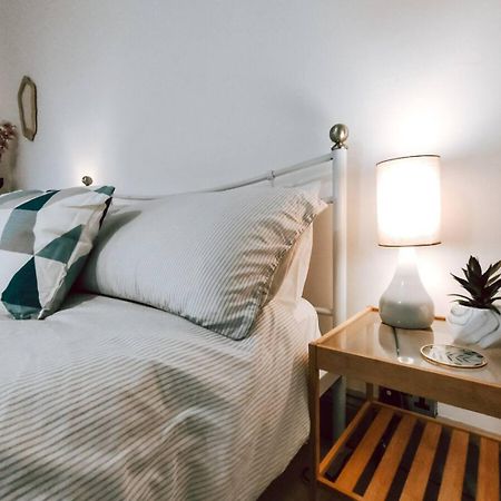 The Twickenham Apartment Near Strawberry Hill Bagian luar foto